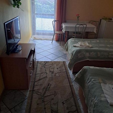 Hotelik Warmia -Pensjonat, Hostel Lidzbark Warmiński Buitenkant foto
