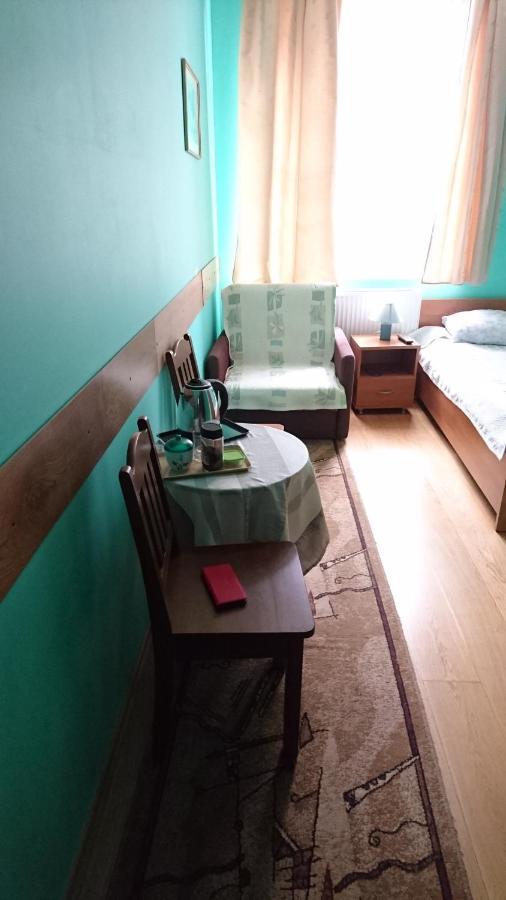 Hotelik Warmia -Pensjonat, Hostel Lidzbark Warmiński Buitenkant foto