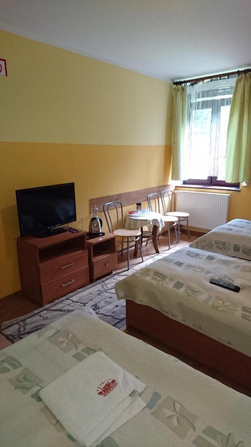 Hotelik Warmia -Pensjonat, Hostel Lidzbark Warmiński Buitenkant foto