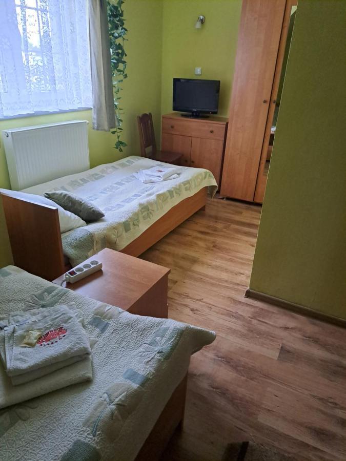 Hotelik Warmia -Pensjonat, Hostel Lidzbark Warmiński Buitenkant foto
