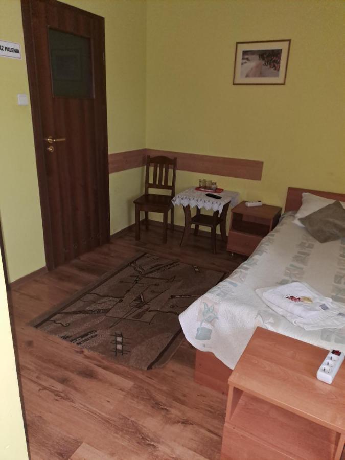 Hotelik Warmia -Pensjonat, Hostel Lidzbark Warmiński Buitenkant foto