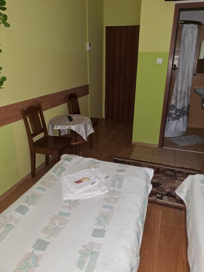 Hotelik Warmia -Pensjonat, Hostel Lidzbark Warmiński Buitenkant foto